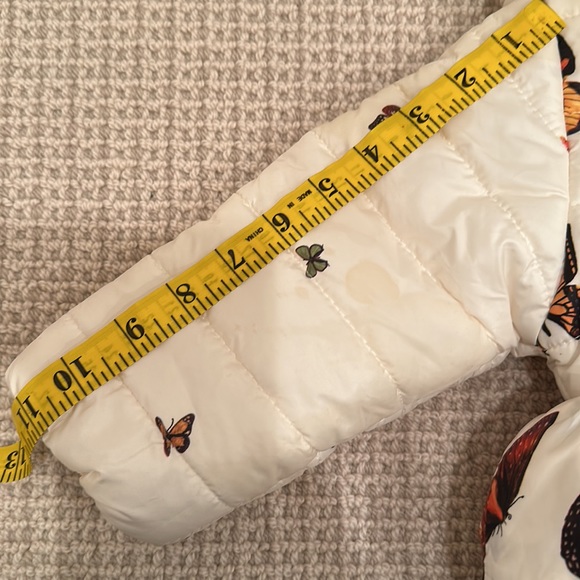 Infant Girl’s Lined Butterfly Puffer Coat Sz 6 months - Picture 15 of 16